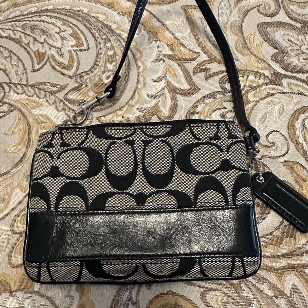 Coach Black and Cream Signature Wristlet